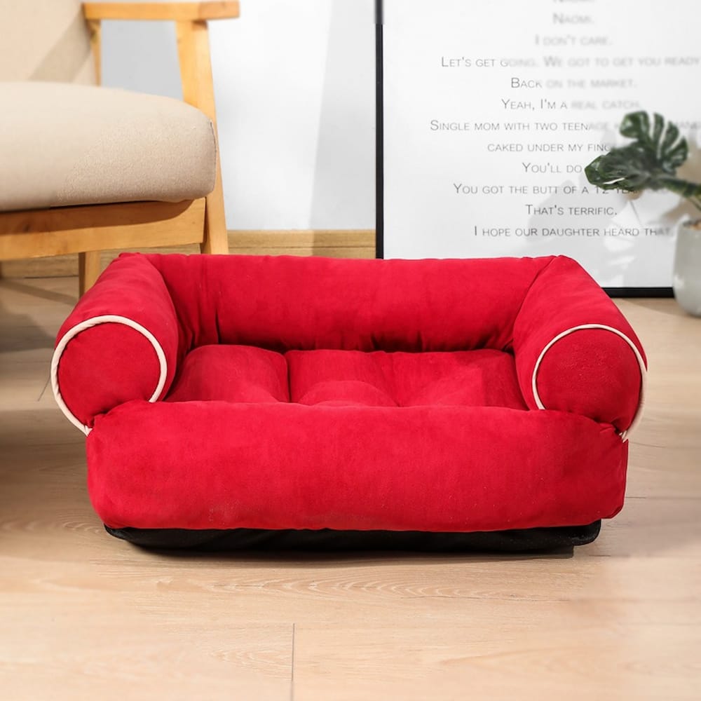 Cama sofá perro diseñada para el bienestar de tu mascota. Superficie suave, mullida, agradable al tacto y disponible en una amplia gama de colores y tamaños.