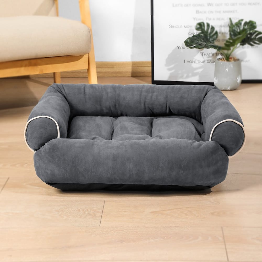 Cama sofá perro diseñada para el bienestar de tu mascota. Superficie suave, mullida, agradable al tacto y disponible en una amplia gama de colores y tamaños.